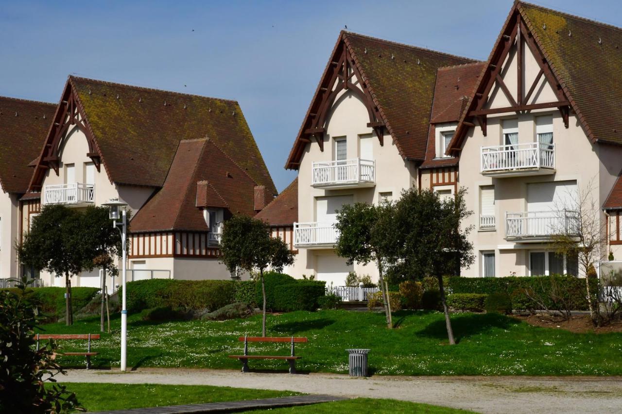 Appt Lumineux - Avec Balcon A 400M De La Plage クルル・シュル・メール エクステリア 写真